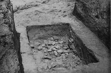 4. számú kurgán feltárása
Képek forrása: 
Garam Éva: Szarmata kori kurgánok Isaszegen (1964.)
Folia Archaeologica XVI. Különlenyomat! 