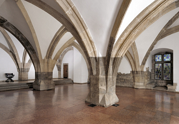 Gótikus terem a középkori királyi palotában